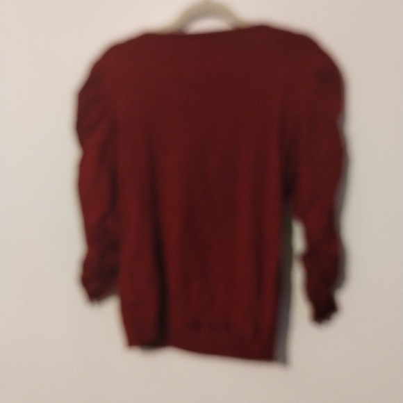 Sweater - Picture 4 of 4